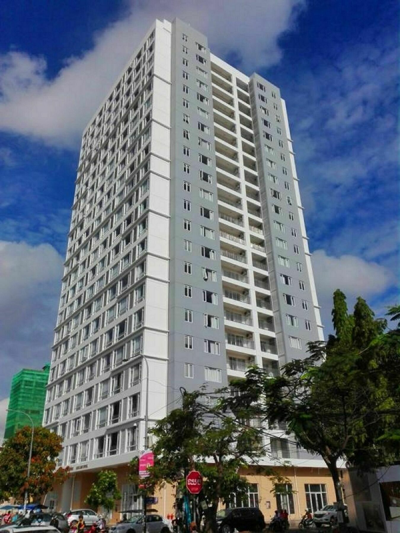 Eastland Hotel & Apartment Phnom Penh Exterior foto
